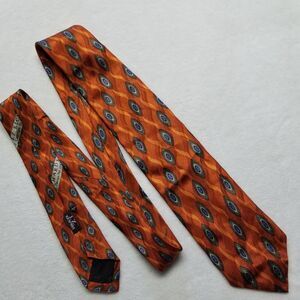 JZ Richards Von Maur Necktie Classic 100% Silk Handmade USA 61 x 3.75 Orange